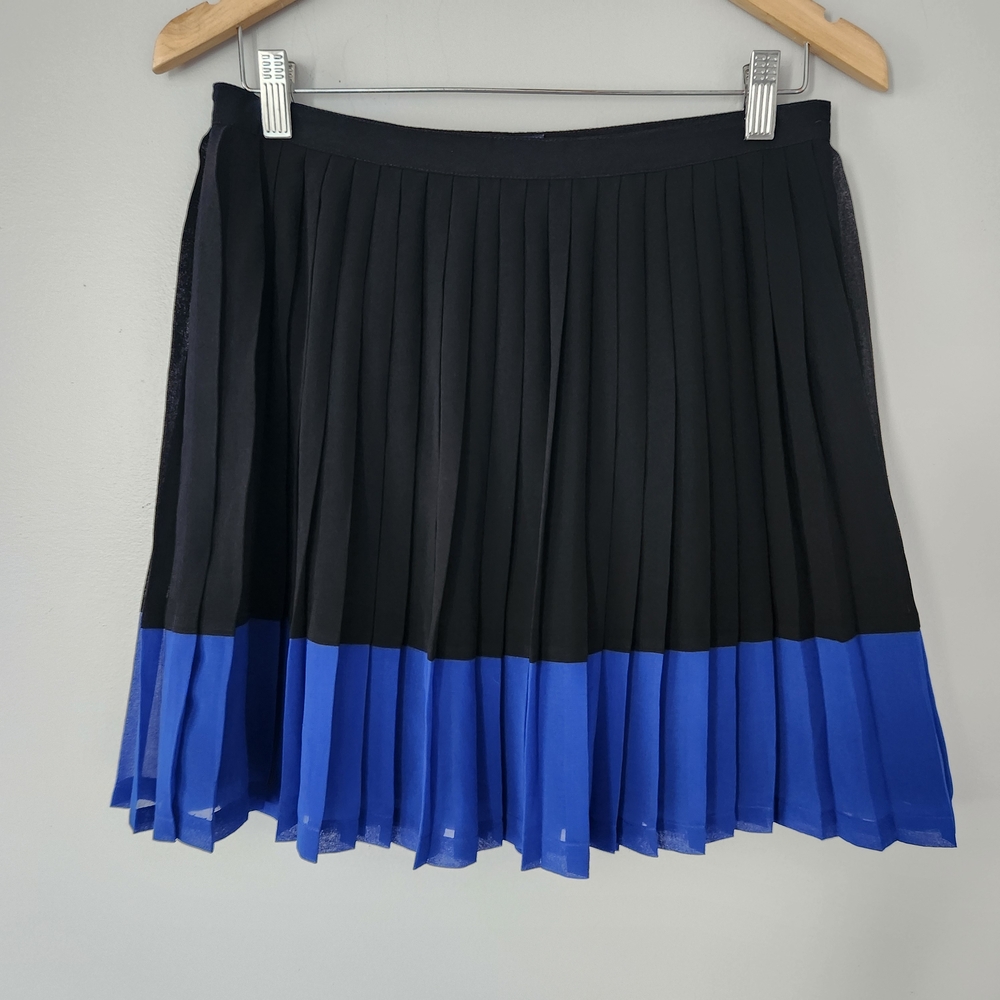 Banana Republic Pleated Short Skirt Black & Blue With Lining Size 6 Colour Block